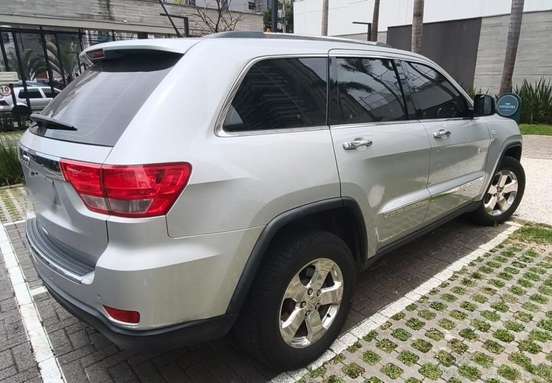 JEEP-GRAND CHEROKEE-2011