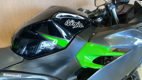 KAWASAKI-NINJA 400-2019