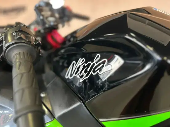 KAWASAKI-NINJA 400-2019