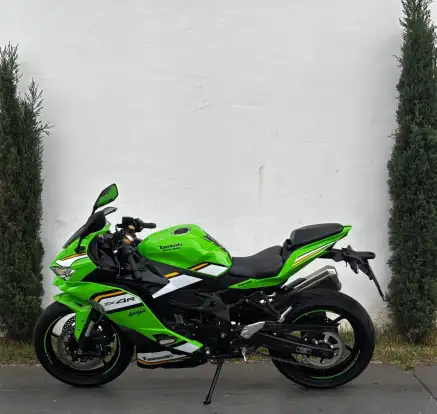 KAWASAKI-NINJA ZX-4R-2025