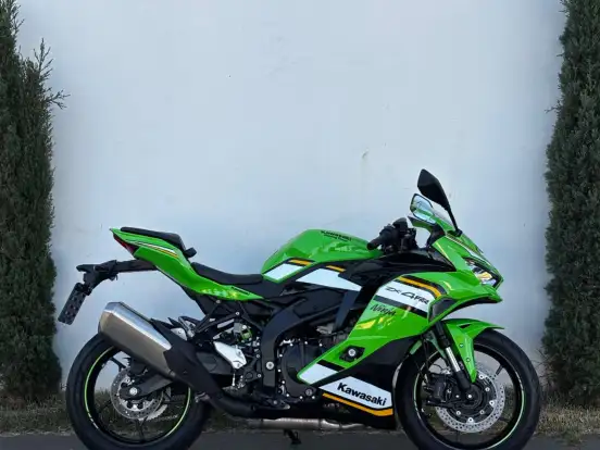 KAWASAKI-NINJA ZX-4RR KAWASAKI-NINJA ZX-4RR-2025
