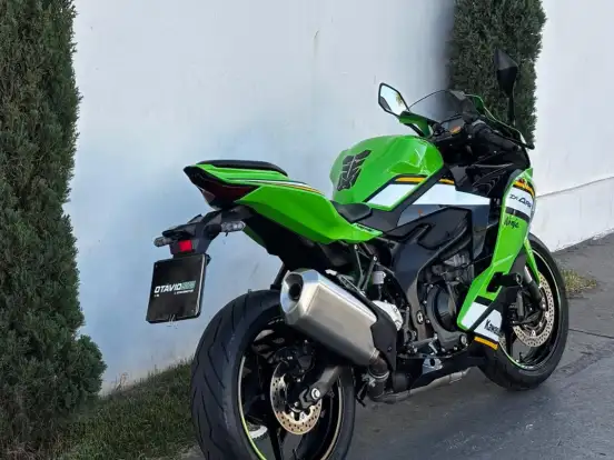 KAWASAKI-NINJA ZX-4RR KAWASAKI-NINJA ZX-4RR-2025