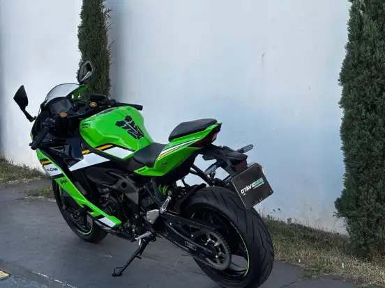 KAWASAKI-NINJA ZX-4RR KAWASAKI-NINJA ZX-4RR-2025