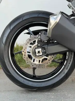 KAWASAKI-Z900-2022