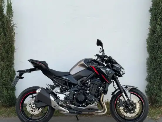 KAWASAKI-Z900 KAWASAKI-Z900-2023
