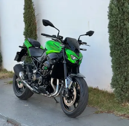 KAWASAKI Z900 