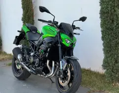 KAWASAKI Z900 KAWASAKI Z900