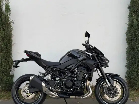 KAWASAKI-Z900 KAWASAKI-Z900-2026