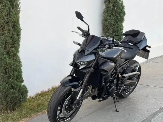 KAWASAKI-Z900 KAWASAKI-Z900-2026