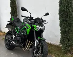 KAWASAKI Z900 KAWASAKI Z900