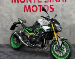 KAWASAKI Z900 KAWASAKI Z900