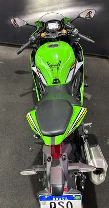 KAWASAKI-NINJA ZX-4RR-2025
