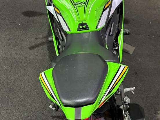 KAWASAKI-NINJA ZX-4RR KAWASAKI-NINJA ZX-4RR-2025