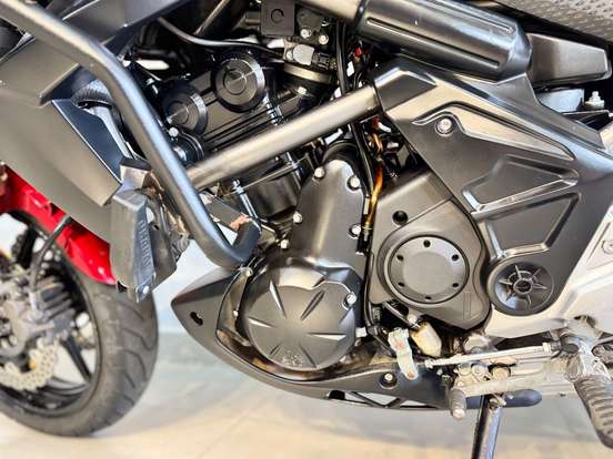 KAWASAKI-VERSYS-2011