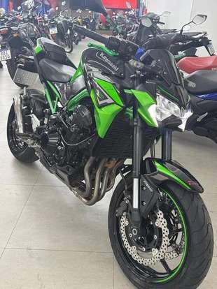 KAWASAKI-Z900-2022