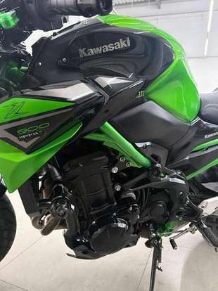 KAWASAKI-Z900-2022