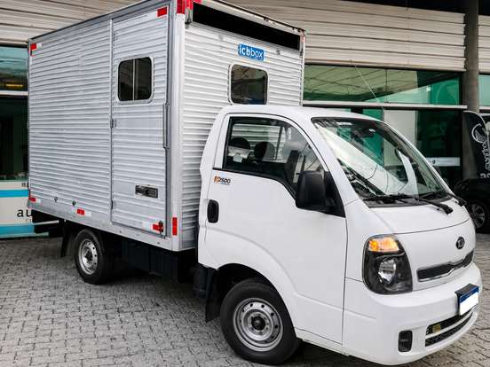 KIA-BONGO-2022
