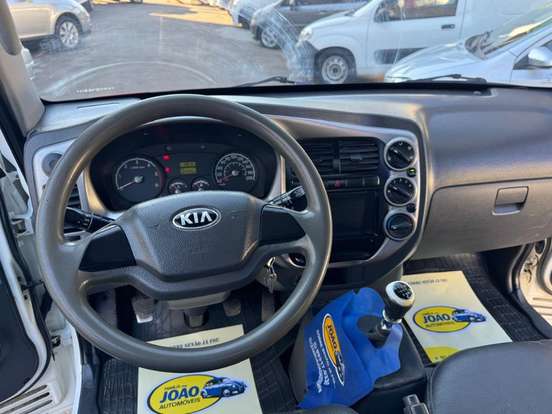 KIA-BONGO-2.5 TD DIESEL STD CS MANUAL KIA-BONGO-2018