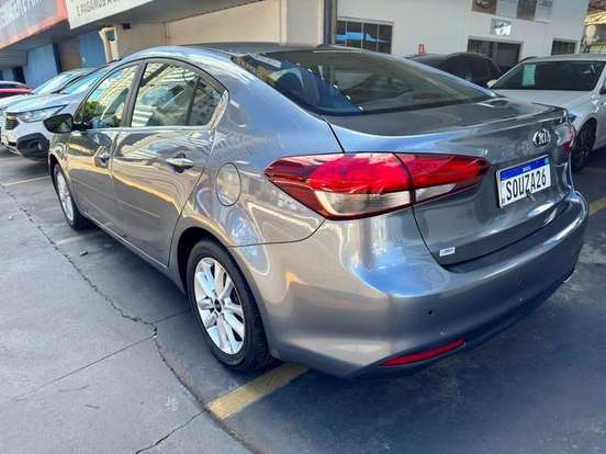 KIA-CERATO-2017