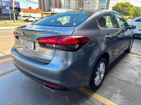 KIA-CERATO-1.6 SX 16V FLEX 4P AUTOMÁTICO KIA-CERATO-2017
