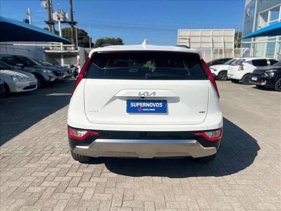 KIA-NIRO-2023