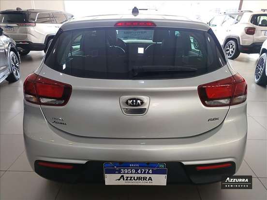 KIA-RIO-2020