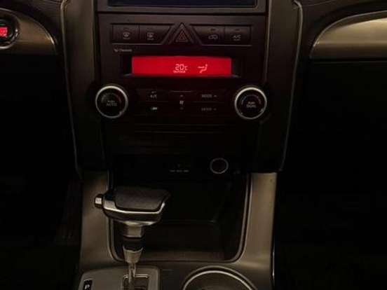 KIA-SORENTO-2.4 EX2 4X2 16V GASOLINA 4P 7 LUGARES AUTOMÁTICO KIA-SORENTO-2011