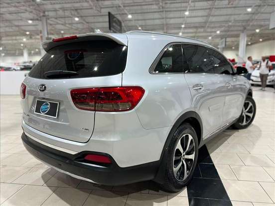 KIA-SORENTO-3.3 V6 GASOLINA EX 7L AUTOMATICO KIA-SORENTO-2015
