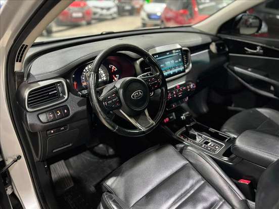 KIA-SORENTO-3.3 V6 GASOLINA EX 7L AUTOMATICO KIA-SORENTO-2015