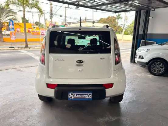 KIA-SOUL-2011