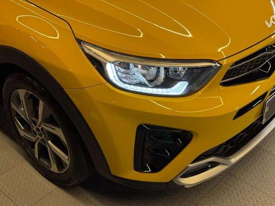 KIA-STONIC-2021