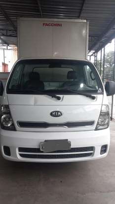 KIA-BONGO-2015