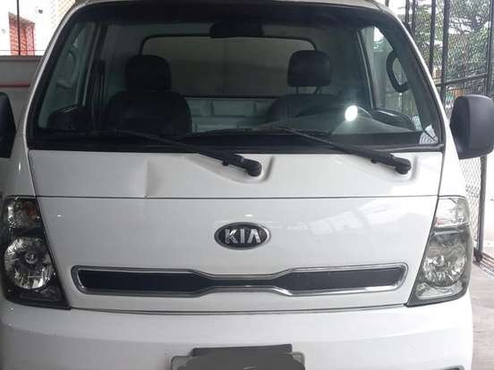 KIA-BONGO-2.5 K-2500 4X2 CS TURBO DIESEL 2P MANUAL KIA-BONGO-2015