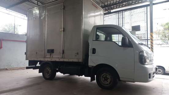 KIA-BONGO-2015