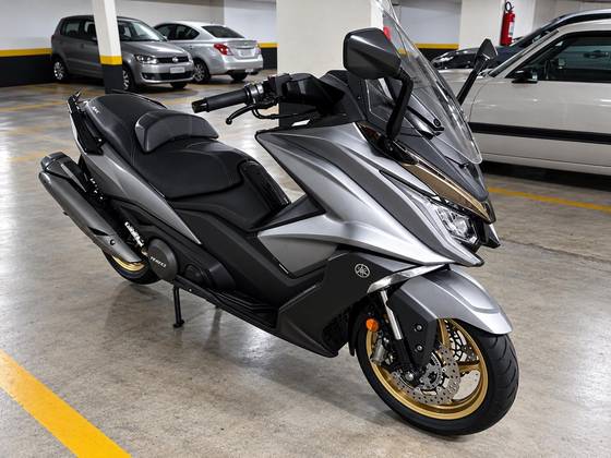 KYMCO AK 550i 