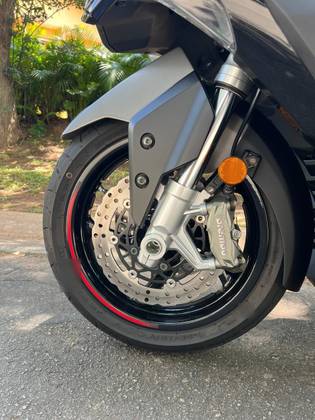 KYMCO AK 550i 