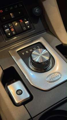 LAND ROVER-DISCOVERY 4-2014