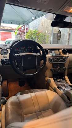 LAND ROVER-DISCOVERY 4-2014