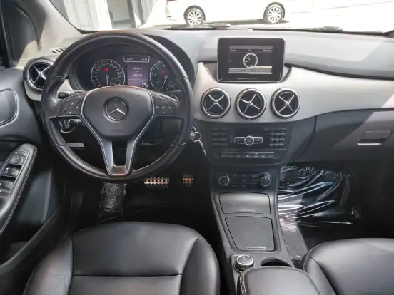 MERCEDES-BENZ-B 200-1.6 SPORT TURBO GASOLINA 4P AUTOMÁTICO MERCEDES-BENZ-B 200-2012