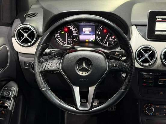 MERCEDES-BENZ-B 200-2014