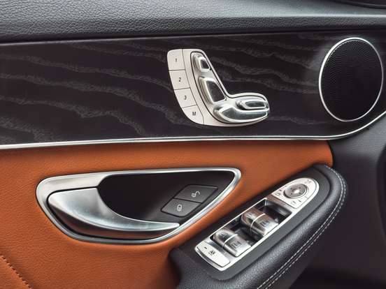 MERCEDES-BENZ-C 300-2018