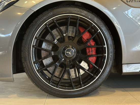 MERCEDES-BENZ-C 63 AMG-4.0 V8 TURBO S GASOLINA SEDAN 4P AUTOMÁTICO MERCEDES-BENZ-C 63 AMG-2015