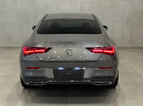 MERCEDES-BENZ-CLA 200-2025
