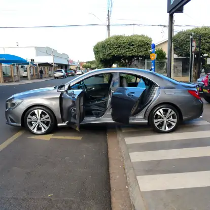 MERCEDES-BENZ-CLA 200-1.6 URBAN 16V FLEX 4P AUTOMÁTICO MERCEDES-BENZ-CLA 200-2016