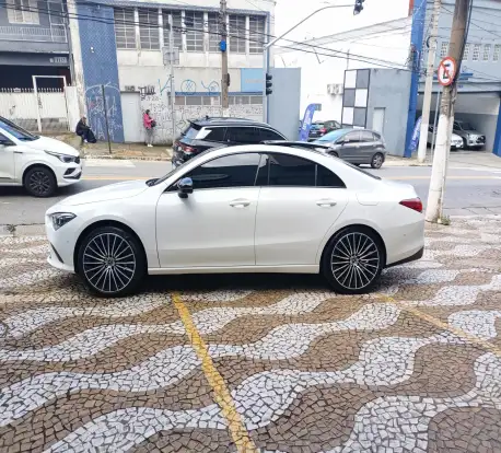 MERCEDES-BENZ-CLA 250-2020