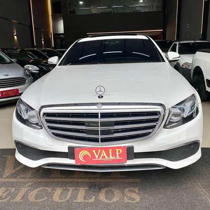 MERCEDES-BENZ-E 250-2.0 CGI GASOLINA EXCLUSIVE LAUNCH EDITION 9G-TRONIC MERCEDES-BENZ-E 250-2016