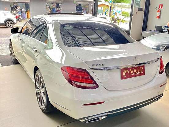 MERCEDES-BENZ-E 250-2.0 CGI GASOLINA EXCLUSIVE LAUNCH EDITION 9G-TRONIC MERCEDES-BENZ-E 250-2016