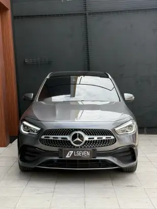 MERCEDES-BENZ-GLA 200-2022