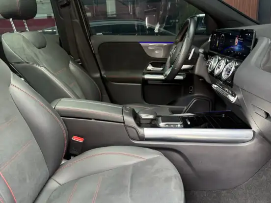 MERCEDES-BENZ-GLA 200-1.3 GCI GASOLINA AMG LINE 7G-DCT MERCEDES-BENZ-GLA 200-2022