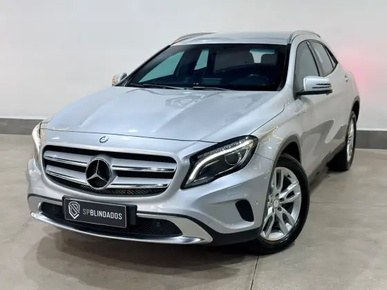 MERCEDES-BENZ GLA 200 1.6 CGI ADVANCE 16V TURBO GASOLINA 4P AUTOMÁTICO